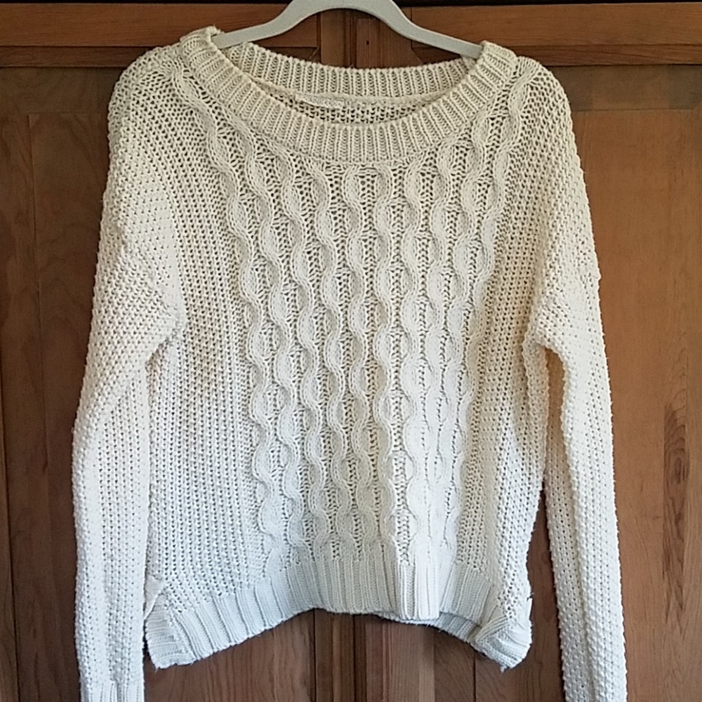 Kaitlyn sweater